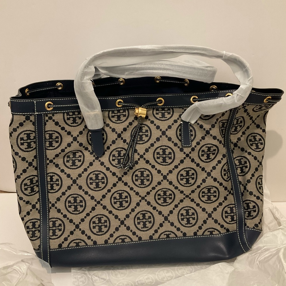 NWOT Tory Burch T Monogram Jacquard Drawstring Tote large navy